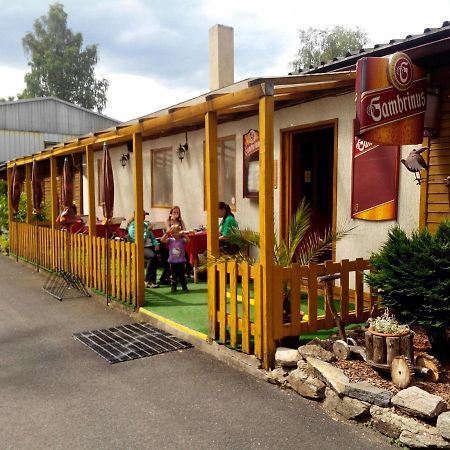 Penzion Na Srubech Hora Svate Kateriny Kültér fotó
